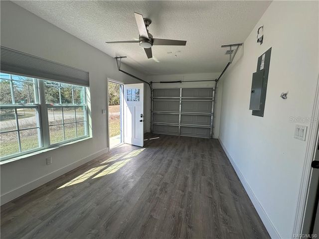 5749 N CLAREMONT DR, Citrus Springs, FL 34434