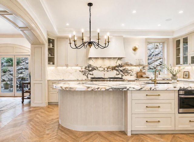 3418 Mount Bonnell CIR, Austin, TX 78731