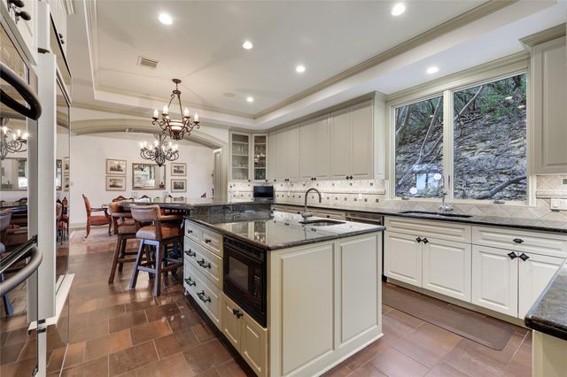 3418 Mount Bonnell CIR, Austin, TX 78731