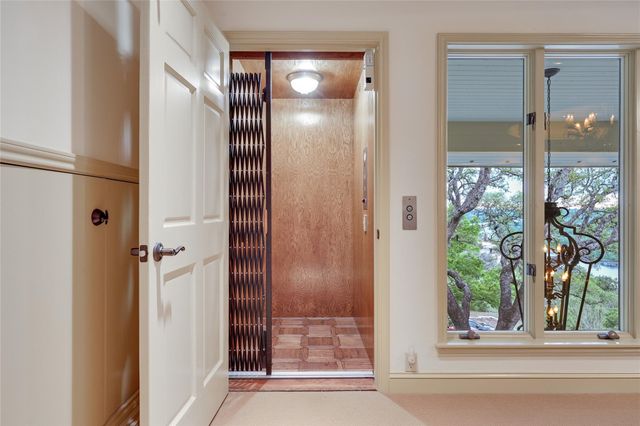 3418 Mount Bonnell CIR, Austin, TX 78731