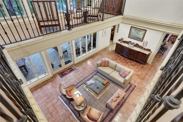 3418 Mount Bonnell CIR, Austin, TX 78731