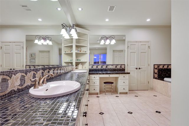 3418 Mount Bonnell CIR, Austin, TX 78731
