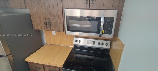 13390 NE 7th Ave 302, North Miami, FL 33161