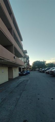 13390 NE 7th Ave 302, North Miami, FL 33161
