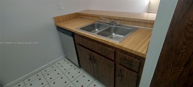 13390 NE 7th Ave 302, North Miami, FL 33161