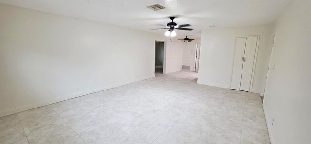 7400 Kimberly Boulevard 202a, North Lauderdale, FL 33068