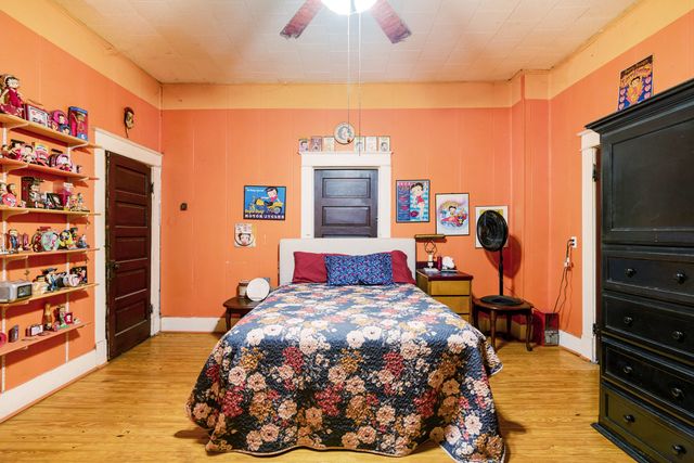 1347 E Houston Street, Paris, TX 75460