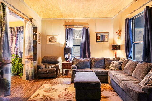 1347 E Houston Street, Paris, TX 75460