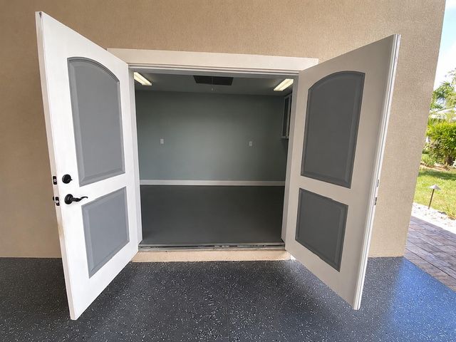 416 MOTORCOACH DRIVE S, Polk City, FL 33868