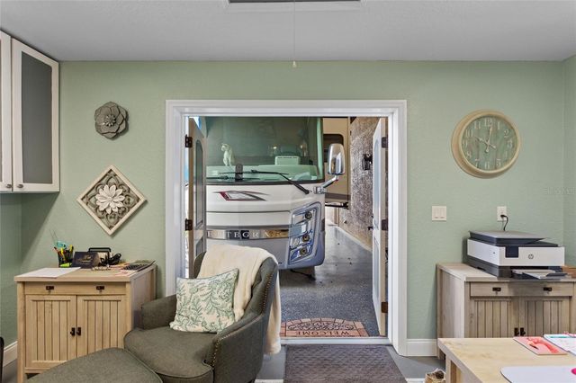 416 MOTORCOACH DRIVE S, Polk City, FL 33868