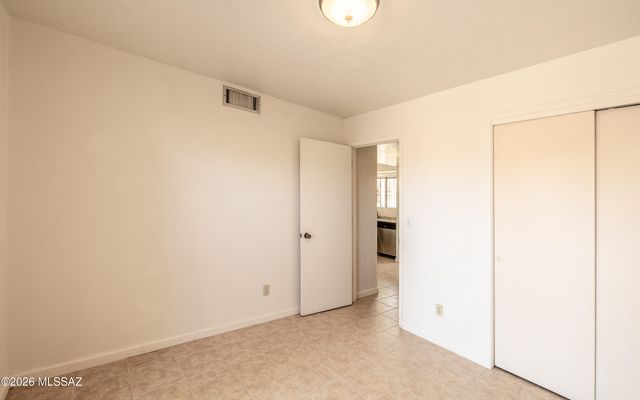 3750 N Country Club Rd Apt 46, Tucson, AZ 85716