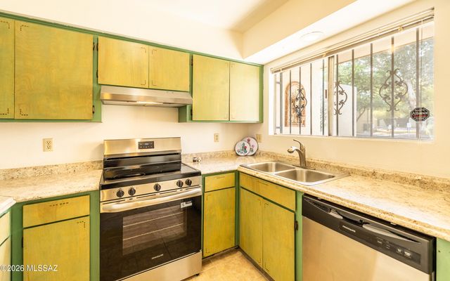 3750 N Country Club Rd Apt 46, Tucson, AZ 85716