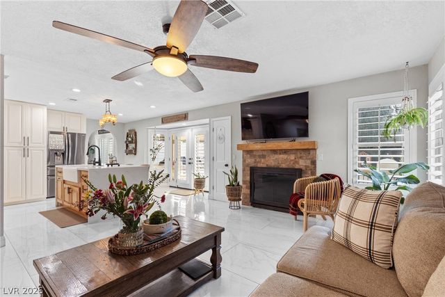 407 Crater Court, Henderson, NV 89014