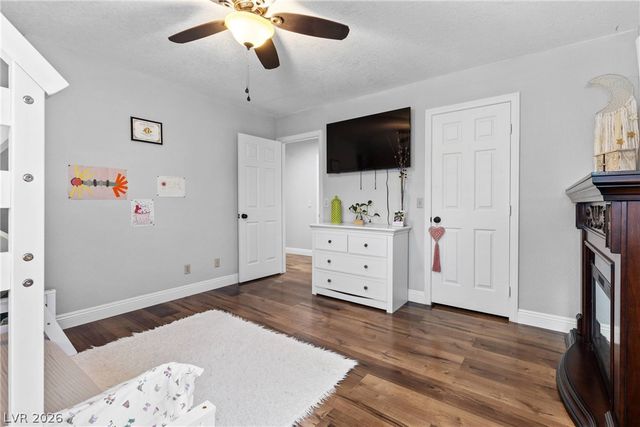 407 Crater Court, Henderson, NV 89014