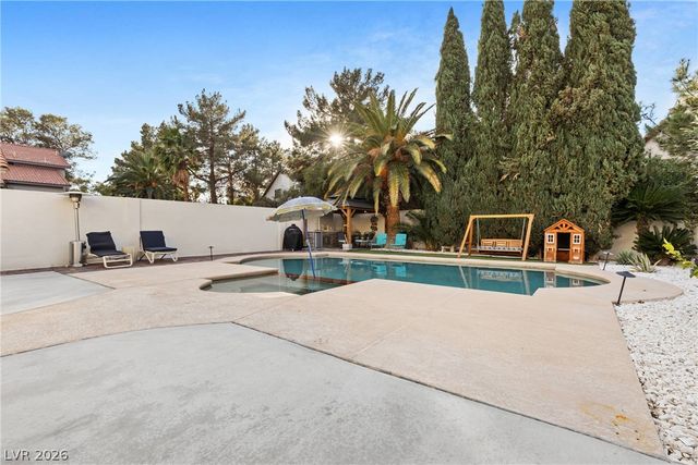 407 Crater Court, Henderson, NV 89014