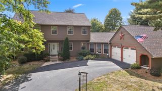 107 Pinehurst Dr, Center Twp, PA 15001