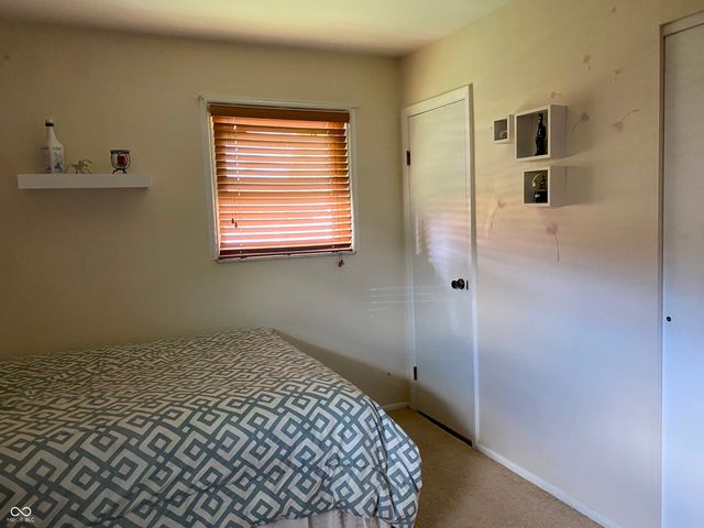 1438 N Roseway Drive N, Indianapolis, IN 46219