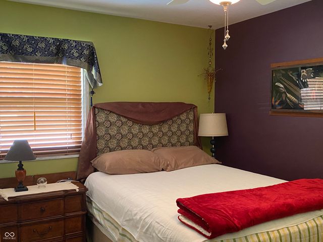 1438 N Roseway Drive N, Indianapolis, IN 46219