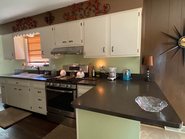 1438 N Roseway Drive N, Indianapolis, IN 46219