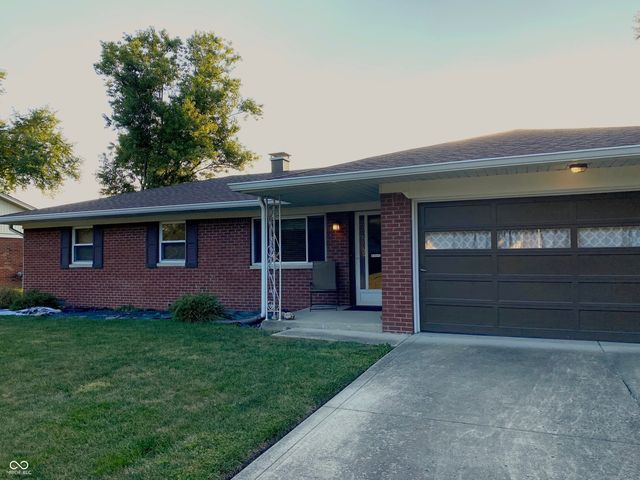 1438 N Roseway Drive N, Indianapolis, IN 46219