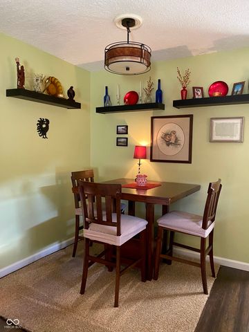 1438 N Roseway Drive N, Indianapolis, IN 46219