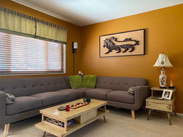 1438 N Roseway Drive N, Indianapolis, IN 46219