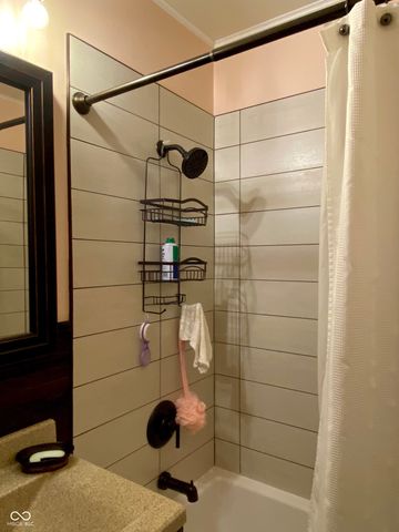 1438 N Roseway Drive N, Indianapolis, IN 46219