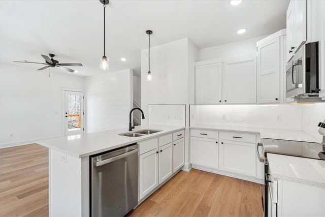 248 Stoneykirk Drive, Bella Vista, AR 72715