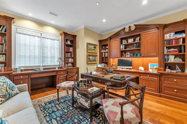 8511 Edgemere Road 201, Dallas, TX 75225