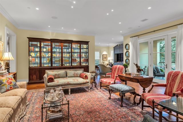 8511 Edgemere Road 201, Dallas, TX 75225