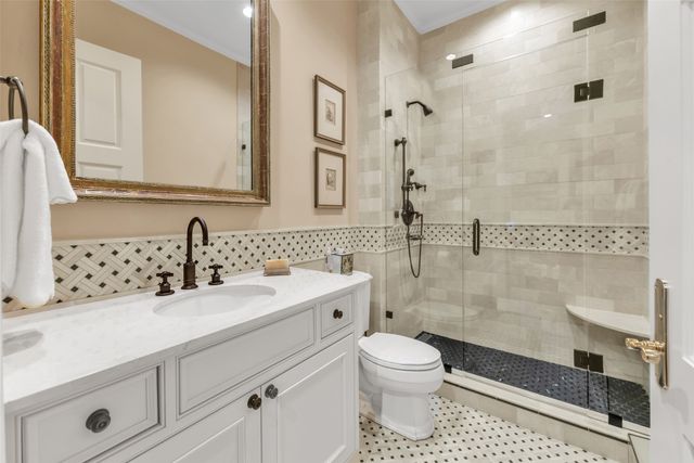 8511 Edgemere Road 201, Dallas, TX 75225