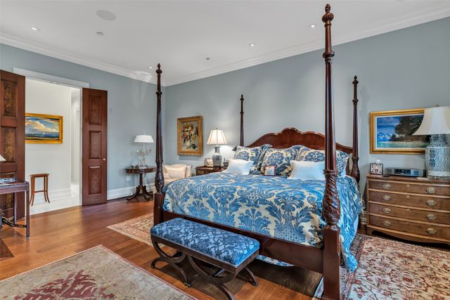 8511 Edgemere Road 201, Dallas, TX 75225