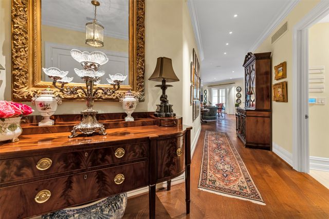 8511 Edgemere Road 201, Dallas, TX 75225