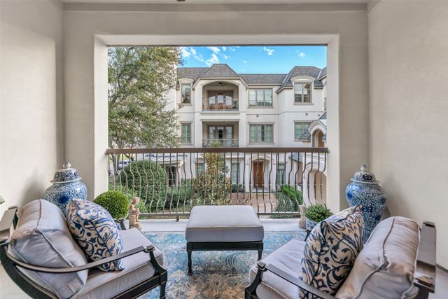 8511 Edgemere Road 201, Dallas, TX 75225