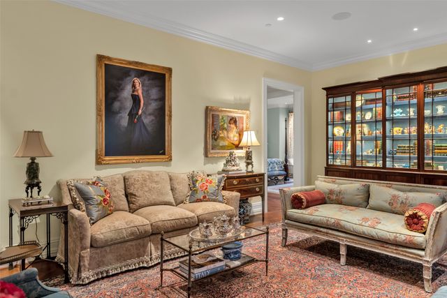 8511 Edgemere Road 201, Dallas, TX 75225