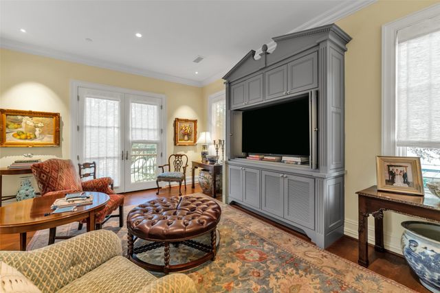 8511 Edgemere Road 201, Dallas, TX 75225
