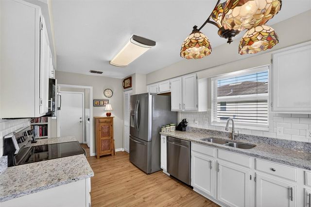 1915 BIRCHWOOD LOOP, Lakeland, FL 33811