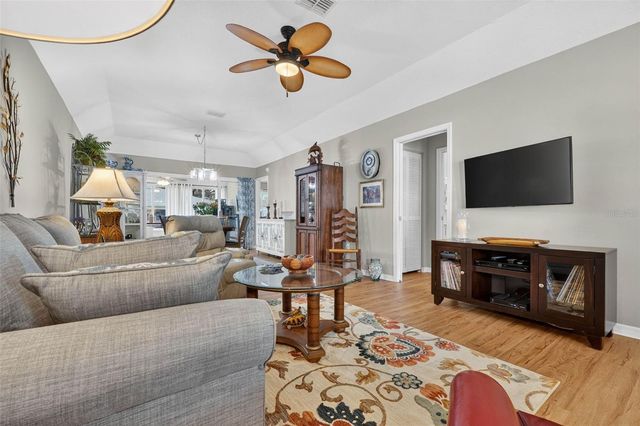 1915 BIRCHWOOD LOOP, Lakeland, FL 33811