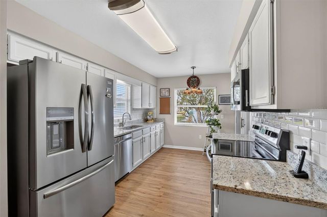 1915 BIRCHWOOD LOOP, Lakeland, FL 33811