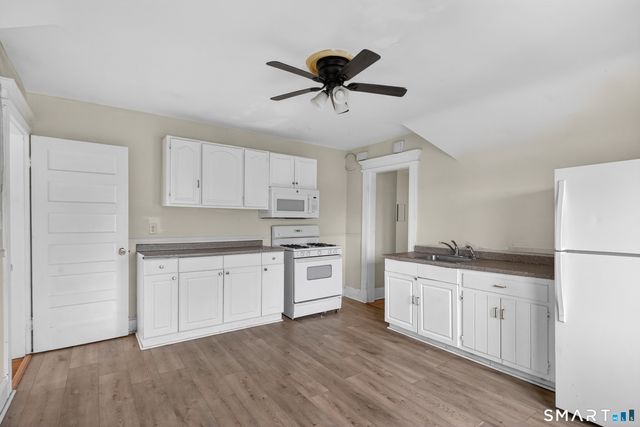 361 Ridgefield Avenue 3, Bridgeport, CT 06610