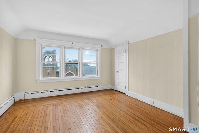 361 Ridgefield Avenue 3, Bridgeport, CT 06610