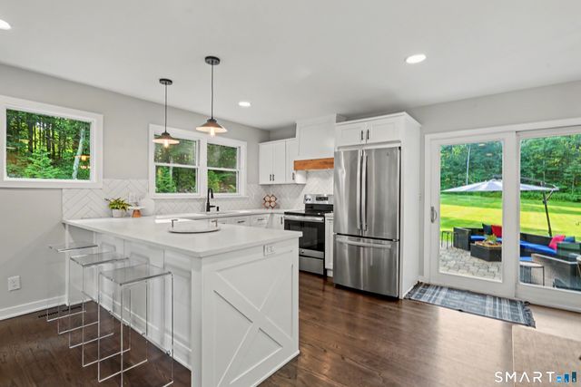 56 Banks Road, Easton, CT 06612