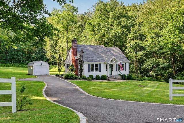 56 Banks Road, Easton, CT 06612