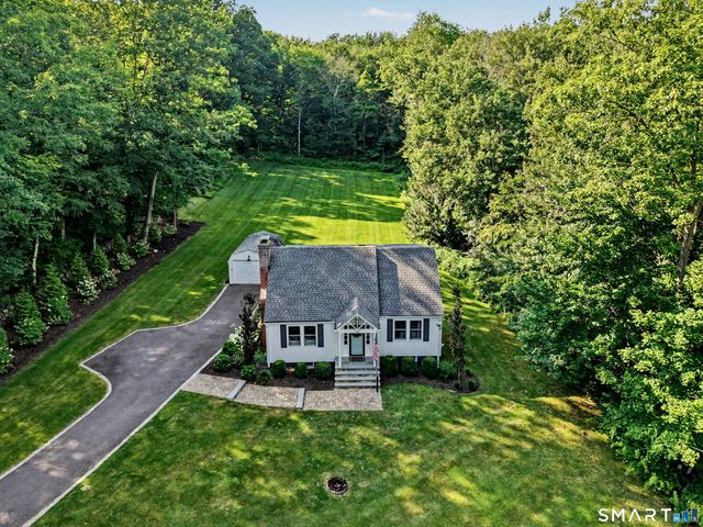 56 Banks Road, Easton, CT 06612
