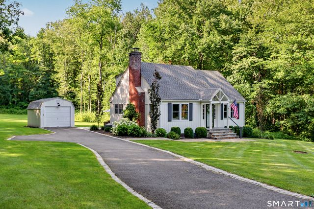 56 Banks Road, Easton, CT 06612