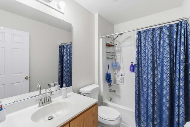 122 CARMEL BAY DRIVE, Sanford, FL 32771
