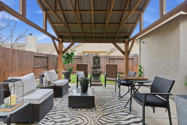 2209 Perth Dr., Modesto, CA 95355