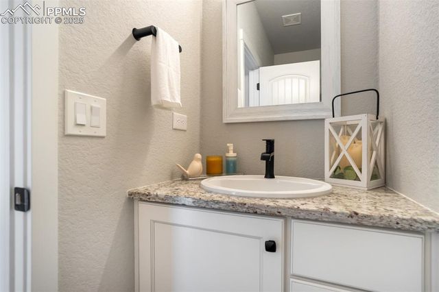 5456 Gansevoort Drive, Colorado Springs, CO 80902