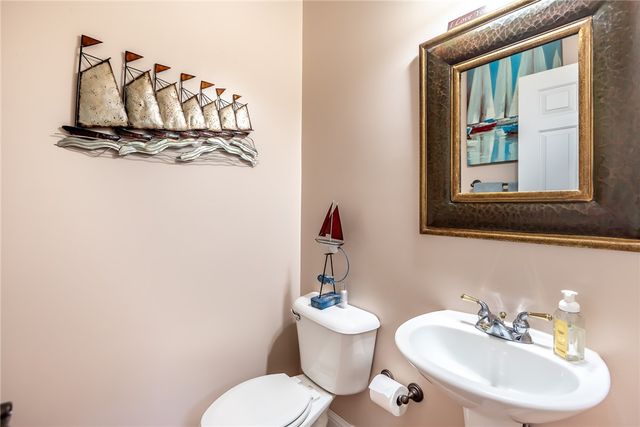 252 Links View Drive, Hamilton Twp, OH 45039