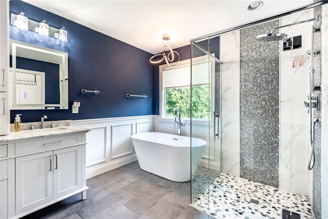 252 Links View Drive, Hamilton Twp, OH 45039